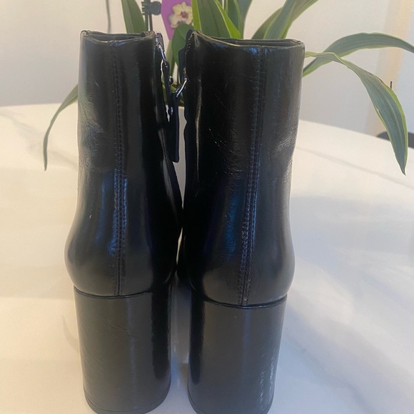 Barneys New York Black Leather Pointed Toe Ankle Boots - Size 37 - Picture 3 of 7